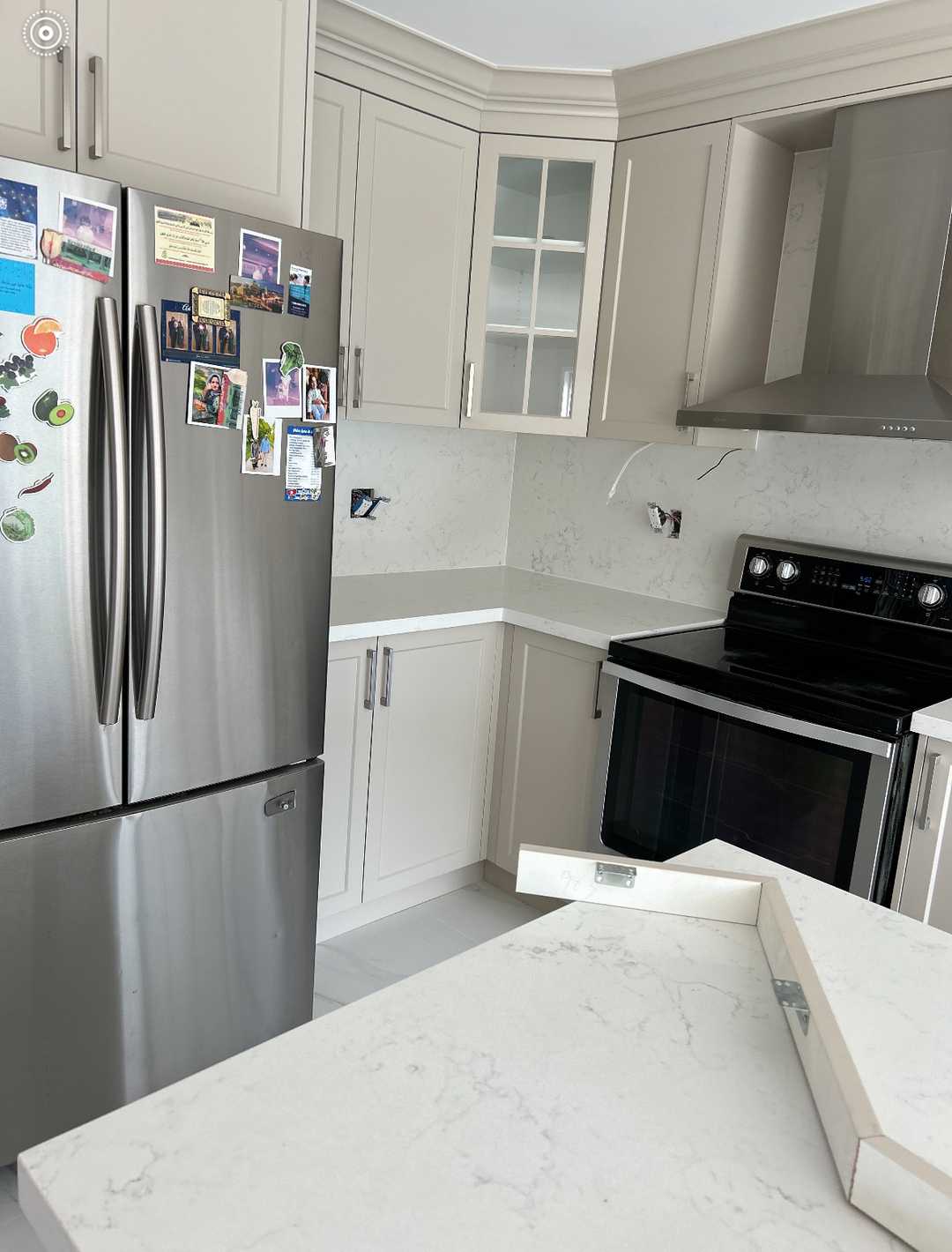 Creamy white kitchen cabinets
