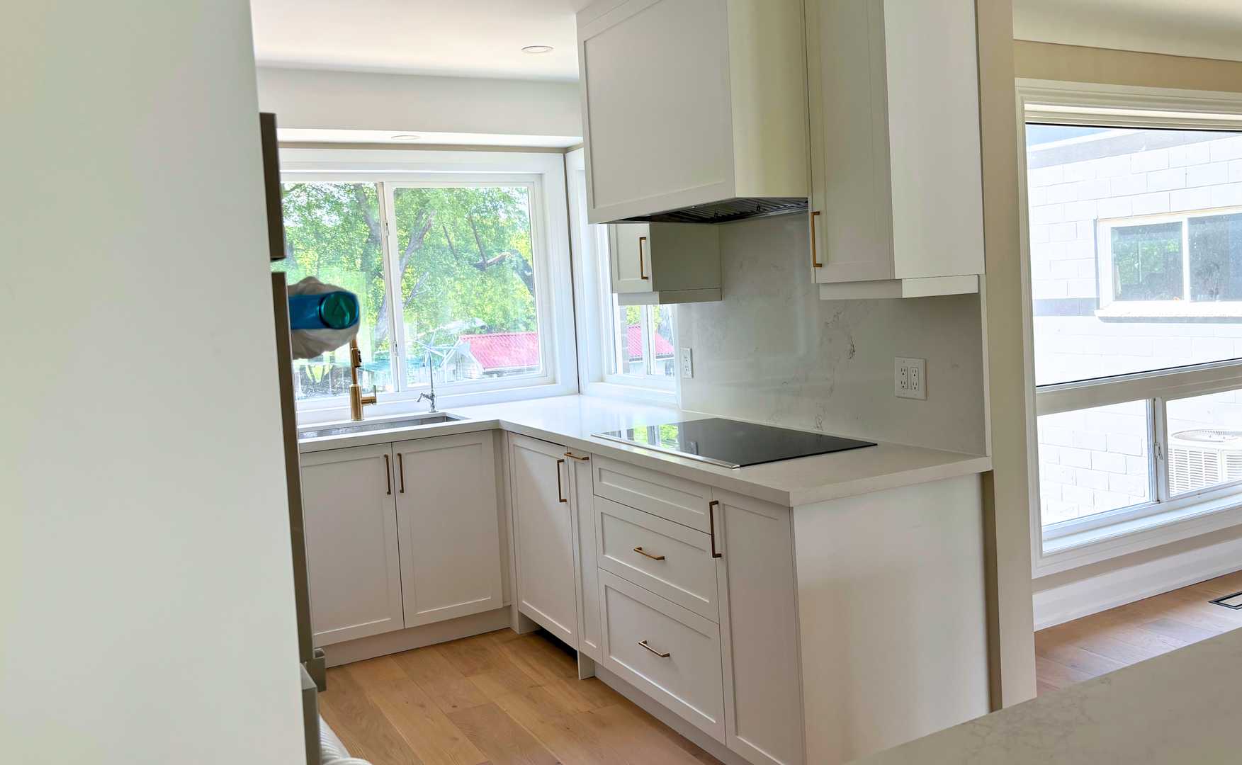 Whole house renovation, include flooring and tiles. Both bathroom installed