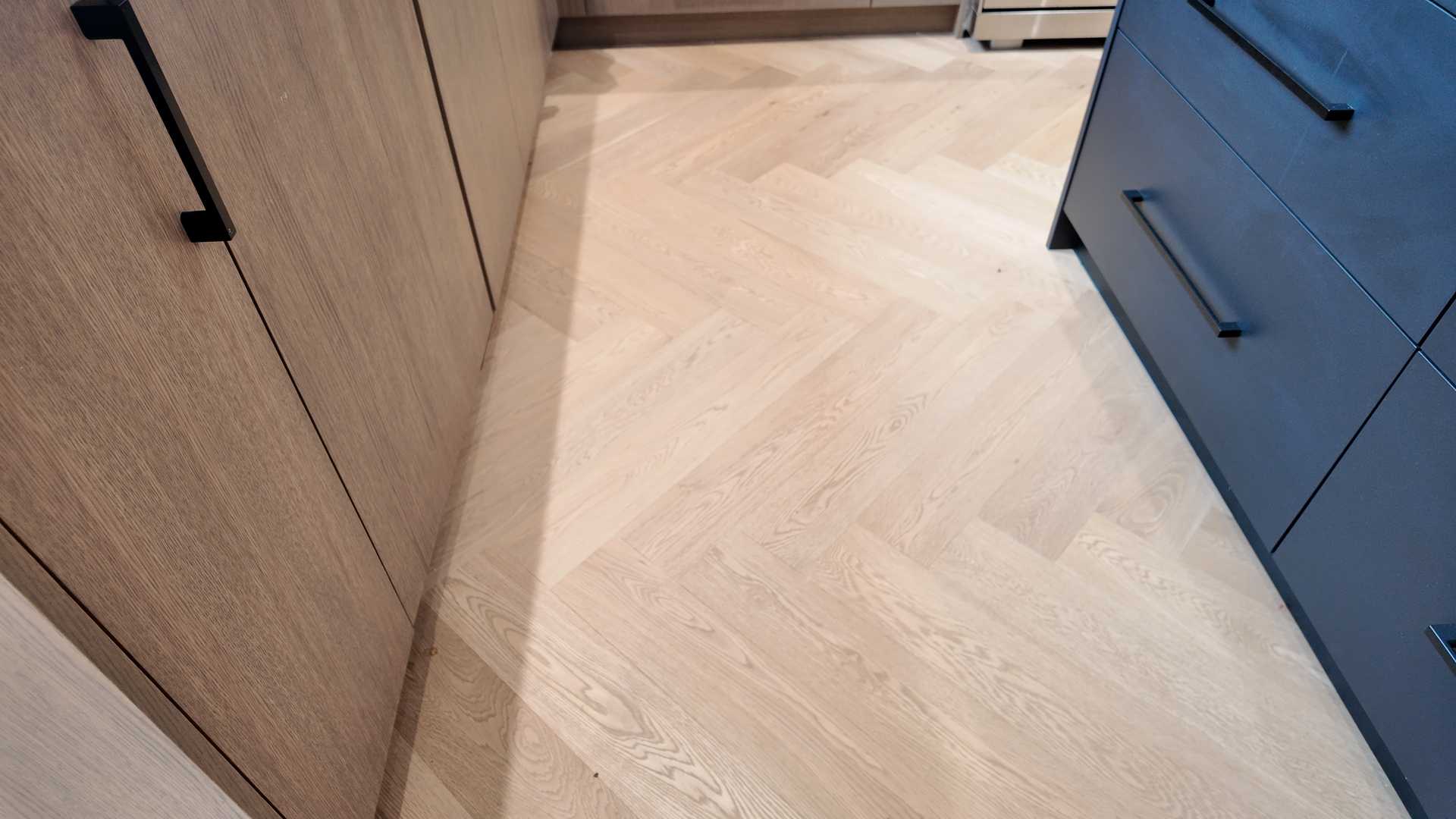 Whole house nature wood flooring and staircase, especially herringbone flooring